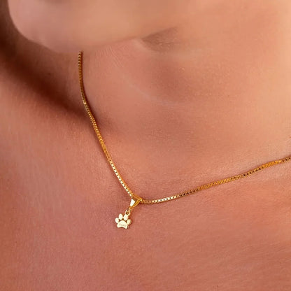 Personalisierte Pfoten-Halskette - mit Namen graviert